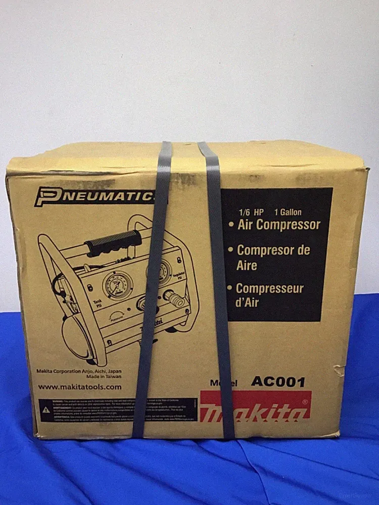 Makita AC001 Portable Air Compressor